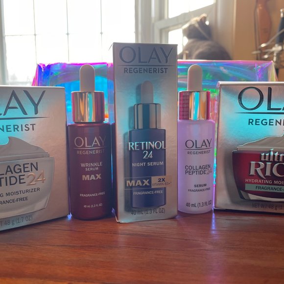 Olay Regenerist Gift Set - Picture 2 of 2